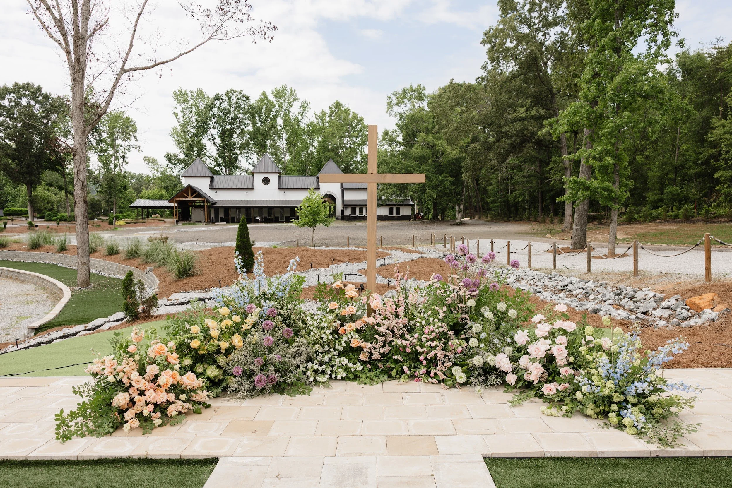 Weekend Weddings in South Carolina: Why Couples Choose Multi-Day Celebrations 6 Wedding weekend lodging for 100 guests near Greenville SC