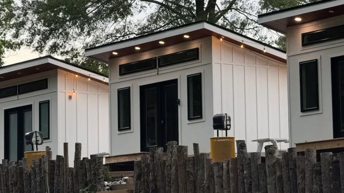 cabine old mill village